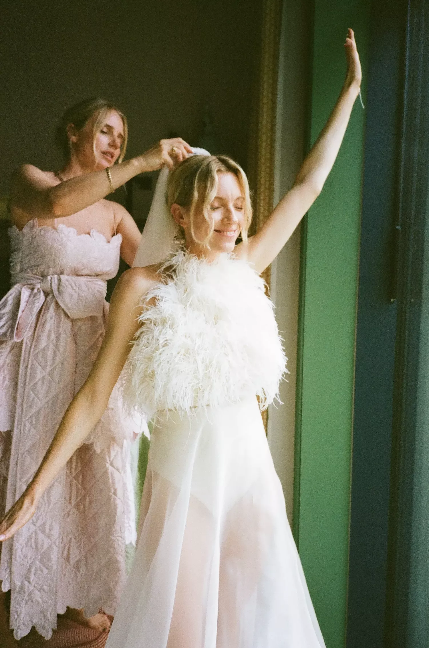 （専用）洋書　VOGUE WEDDINGS BRIDES DRESS A Vintage Vow: The Story Behind One Vogue Editor's 1957 Bergdorf