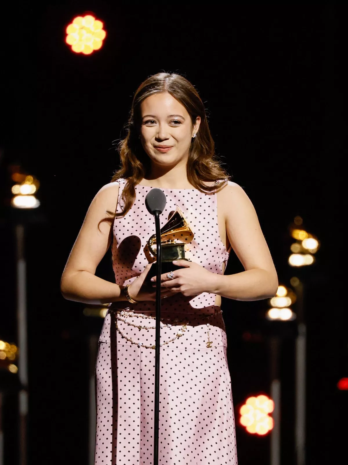 laufey-wins-her-first-grammy-award-vogue-scandinavia