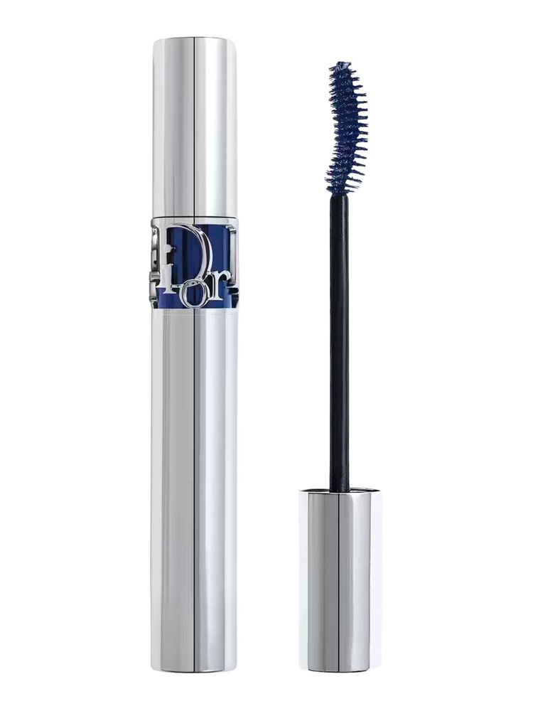 Blue mascara is the makeup trends to try in 2024 Vogue Scandinavia