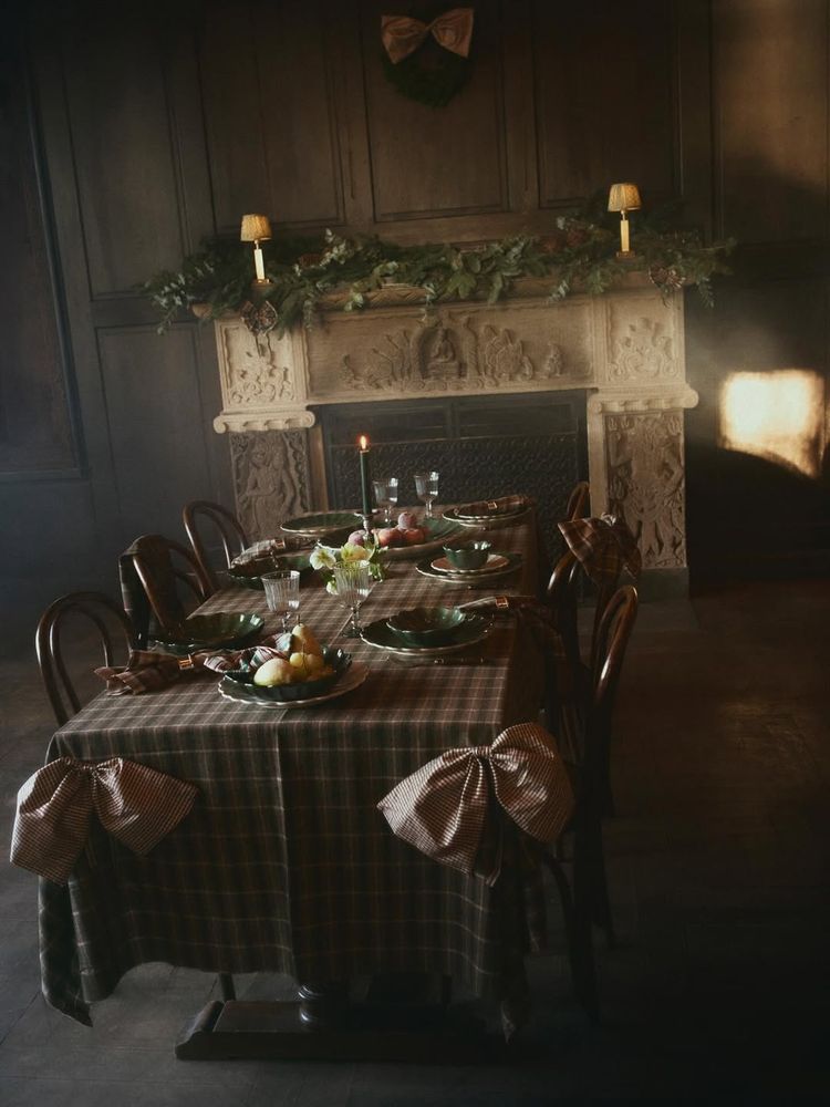 Christmas tablescape