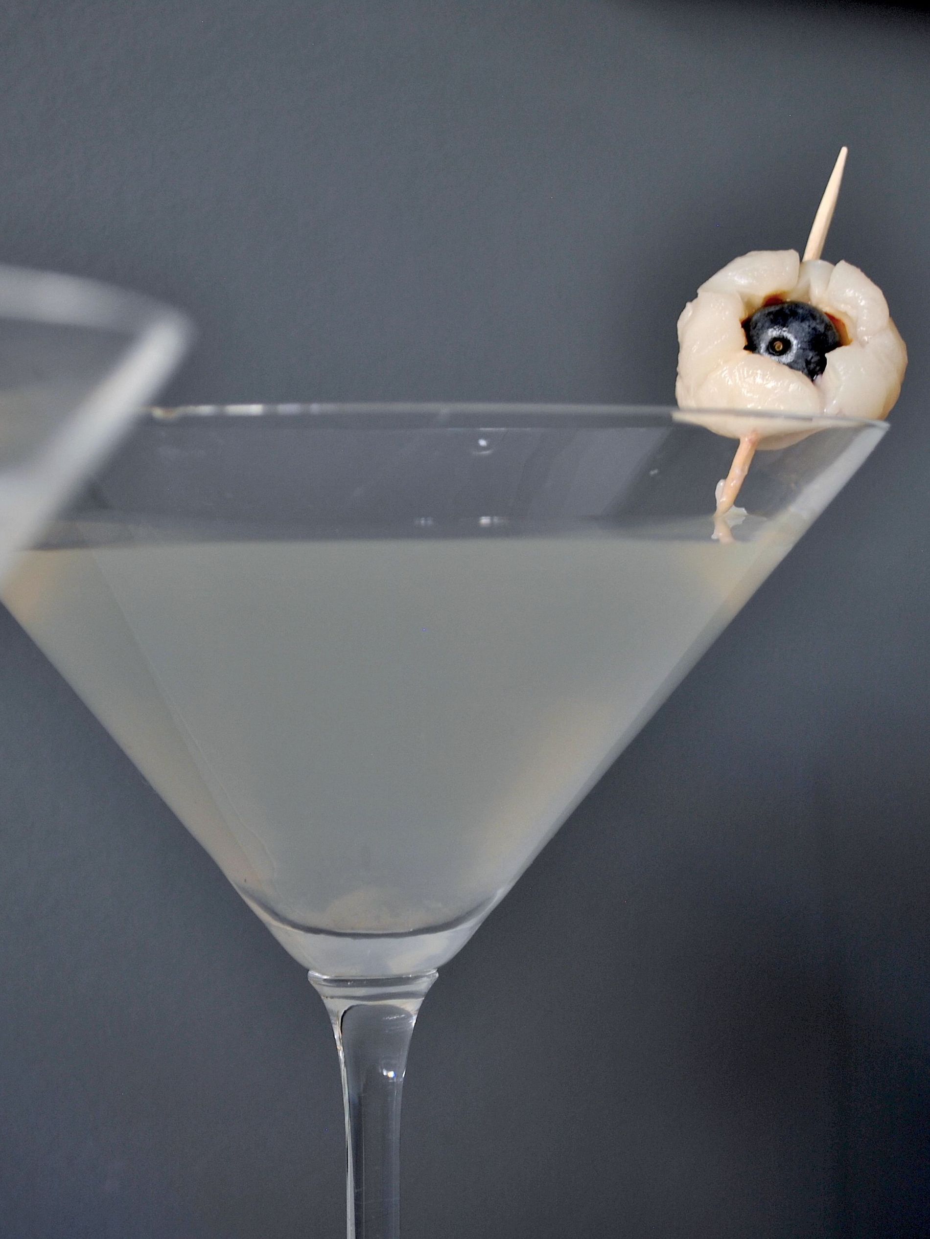 eyeball martini halloween cocktail