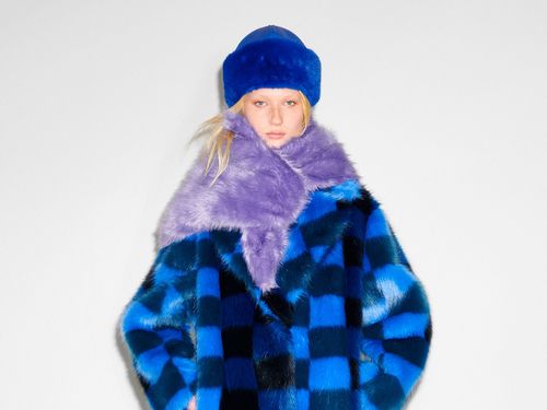 STAND_STUDIO_FW_22_21_e395b86d