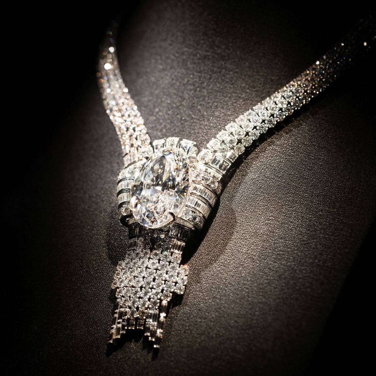 This is how Houdini inspired Louis Vuitton's latest High Jewellery  collection - Vogue Scandinavia