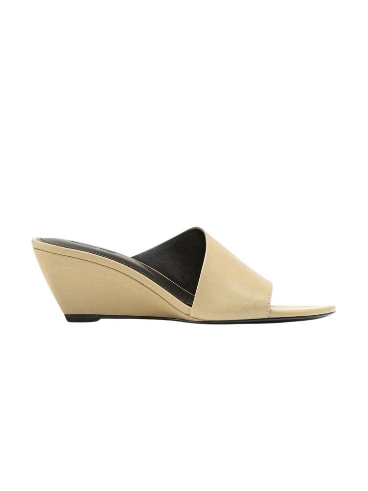 The best leather wedge sandals - Massimo Dutti - On a white background