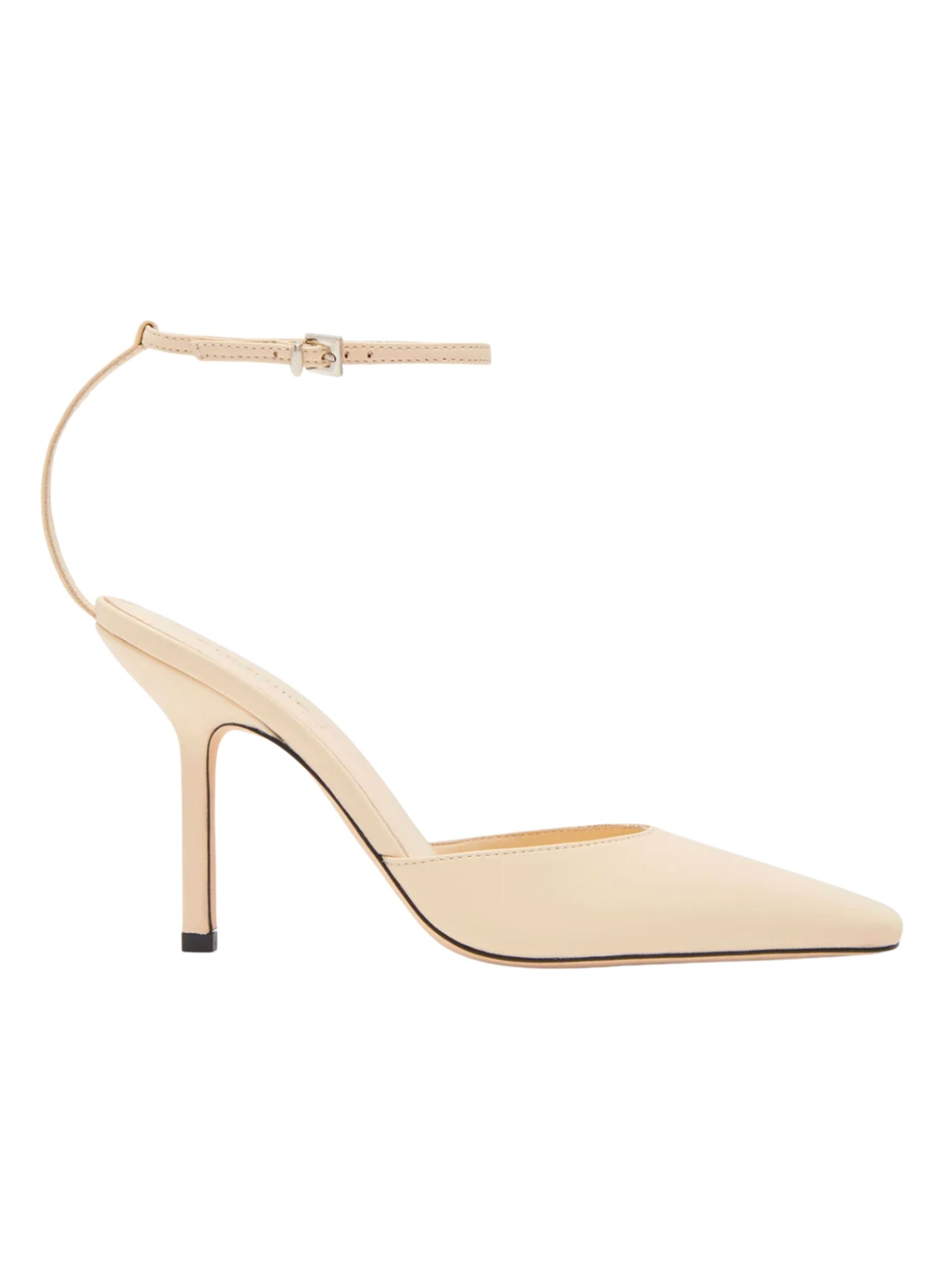 The best leather pumps for wedding - Armarium - On a white backround