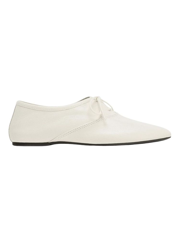 The best white low-profile sneakers by Zara on a white background