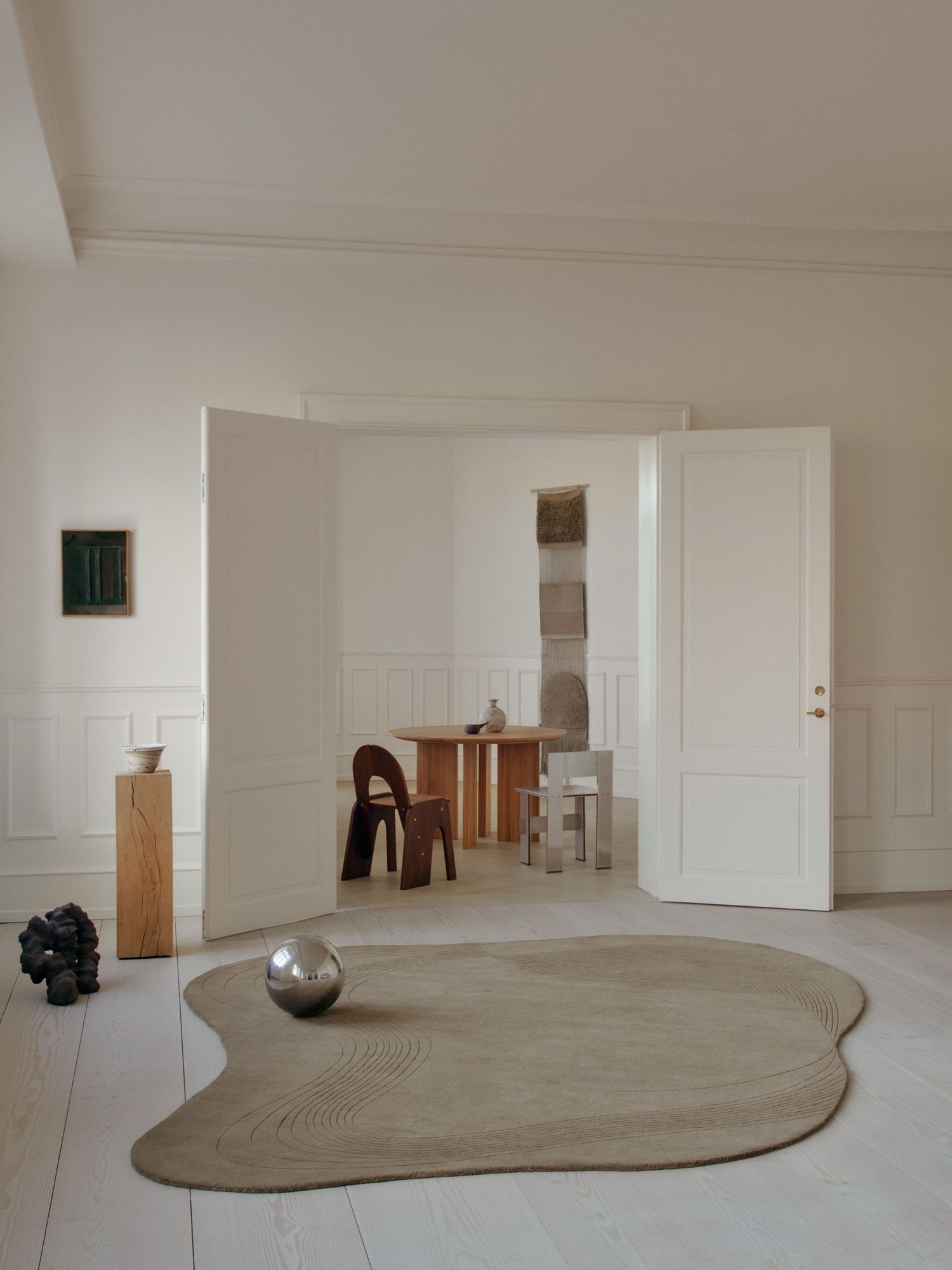 Manifold Design Rug Linie Design’s latest collection brings organic, flowing forms into ...