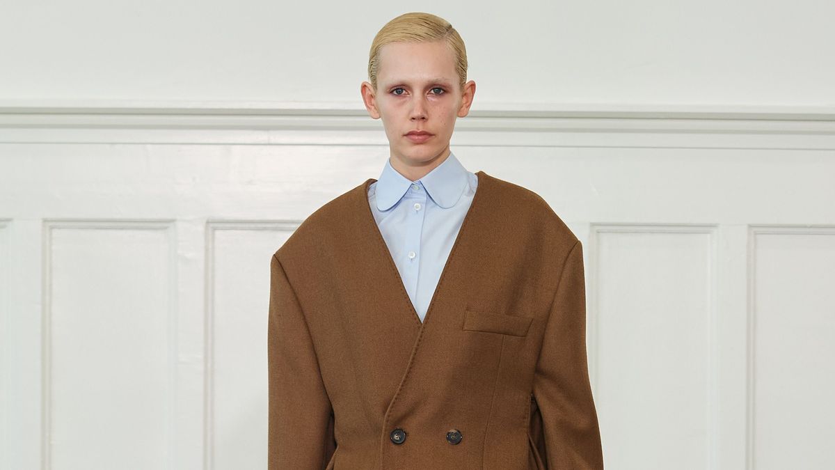 View all the looks from Mark Kenly Domino Tan's AW23 at