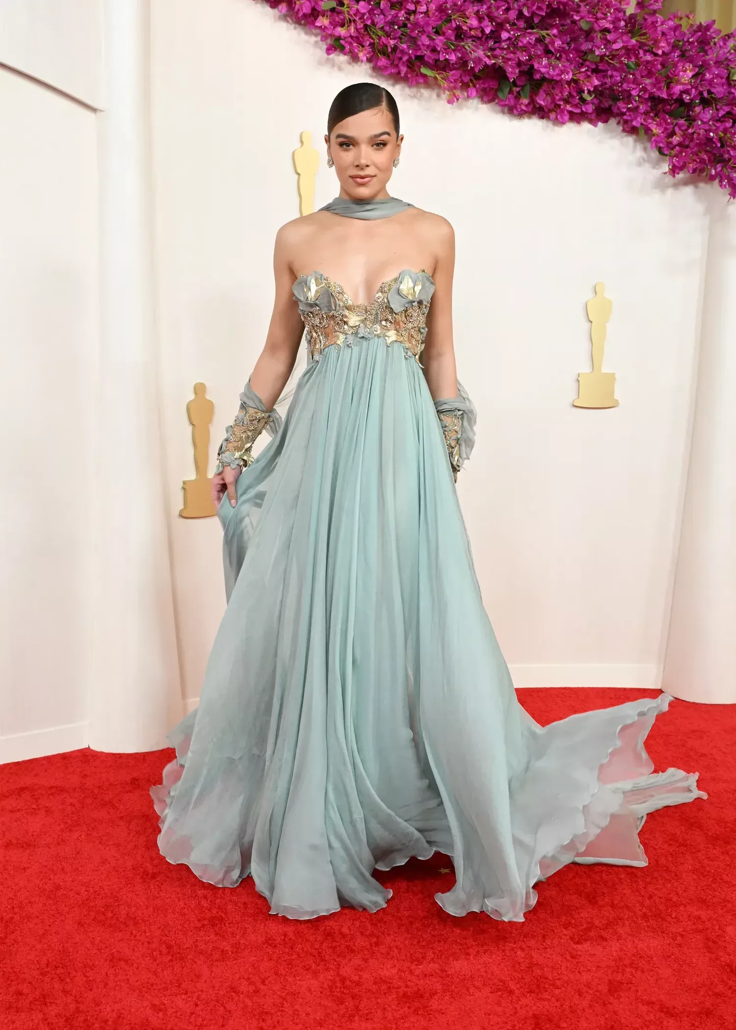 Hailee Steinfeld in Elie Saab on the Oscars 2024 red carpet