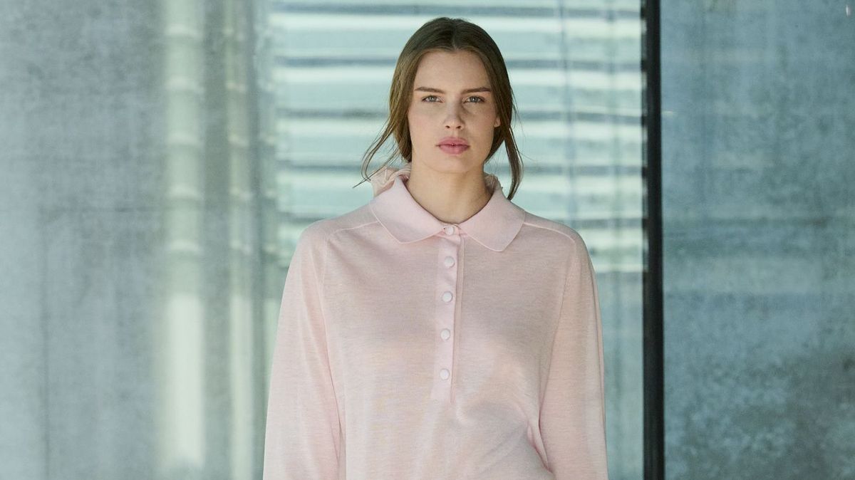 Model walking Aks Label runway at Oslo Runway 2026