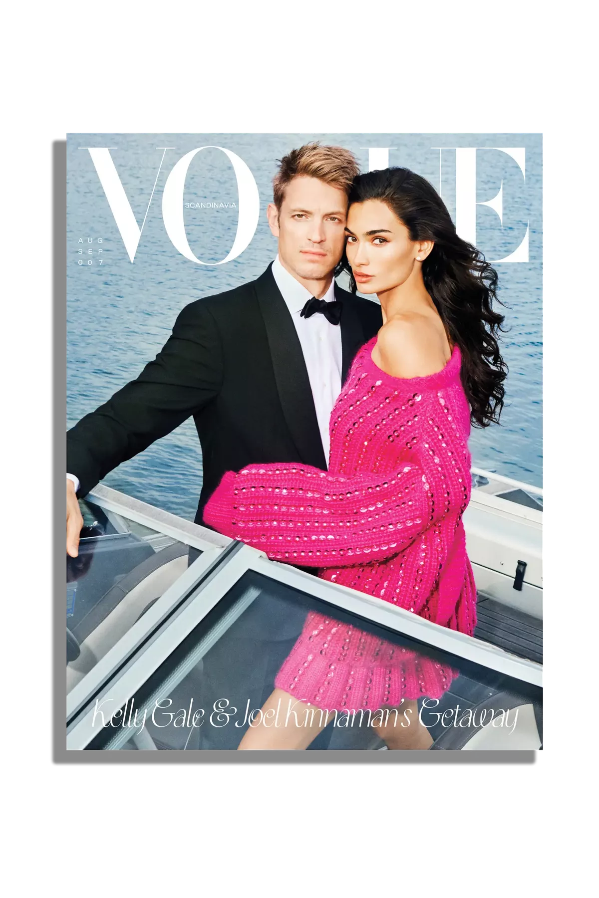 【正規品】 Vogue Buy Scandinavia's Featuring Issue August-September 女性情報誌