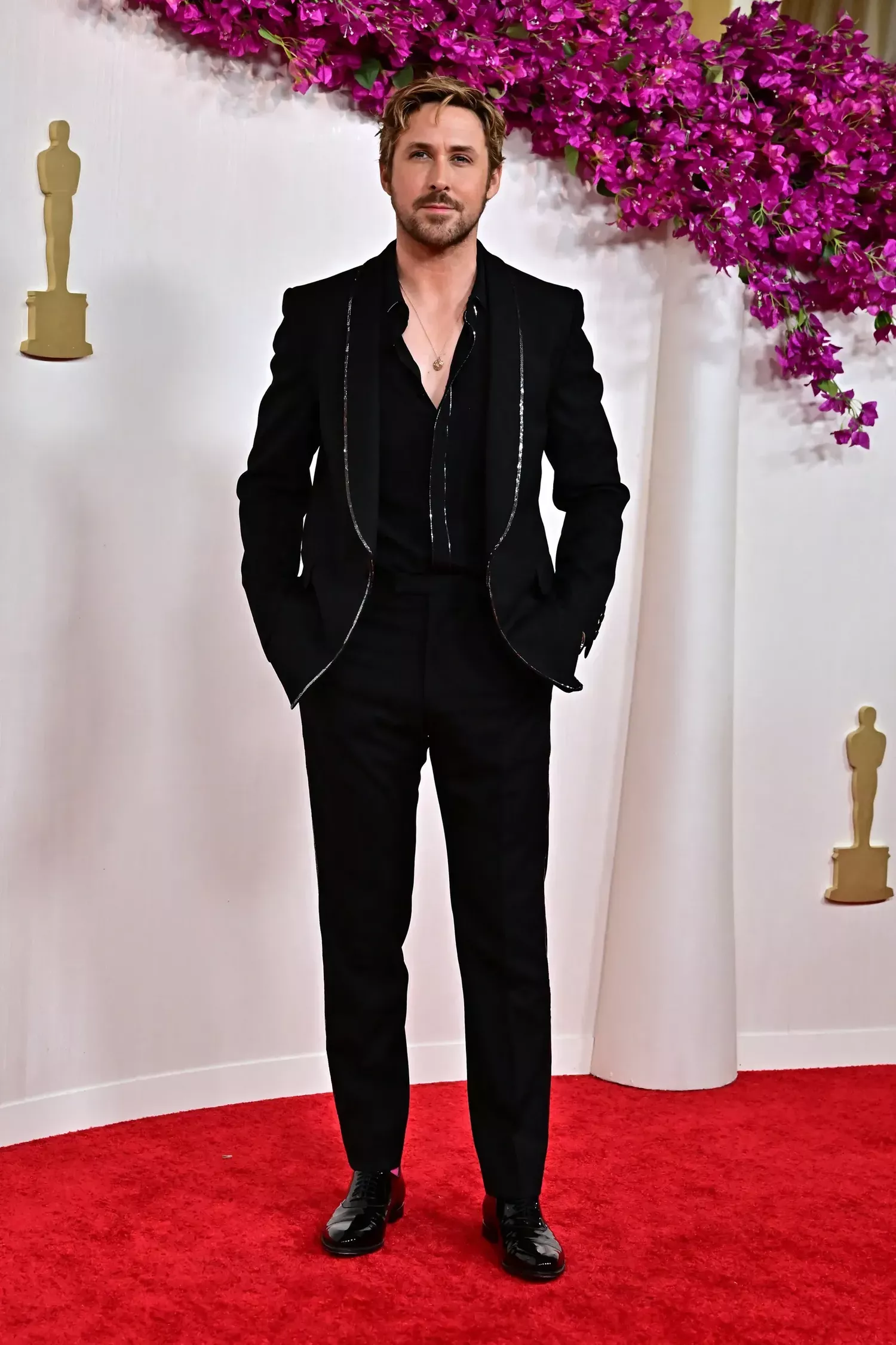 Ryan Gosling in Gucci on the red carpet of the Oscars 2024