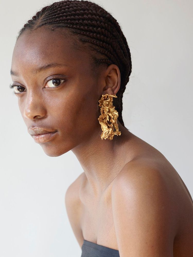 statement earrings with black dress RIXO Clarice Linen Midi Black main image 1
