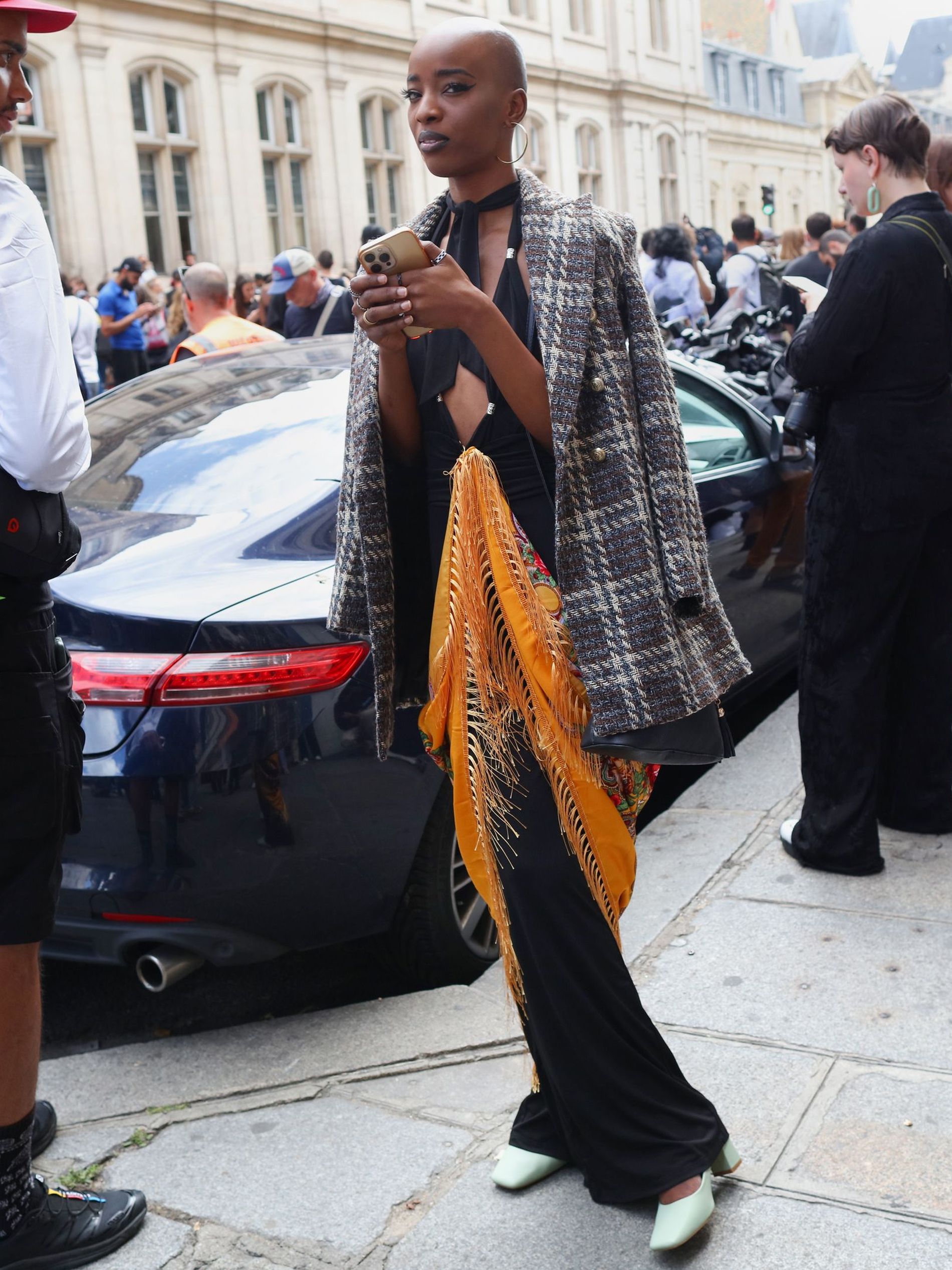 The most elegant outfits to copy from the streets of Couture