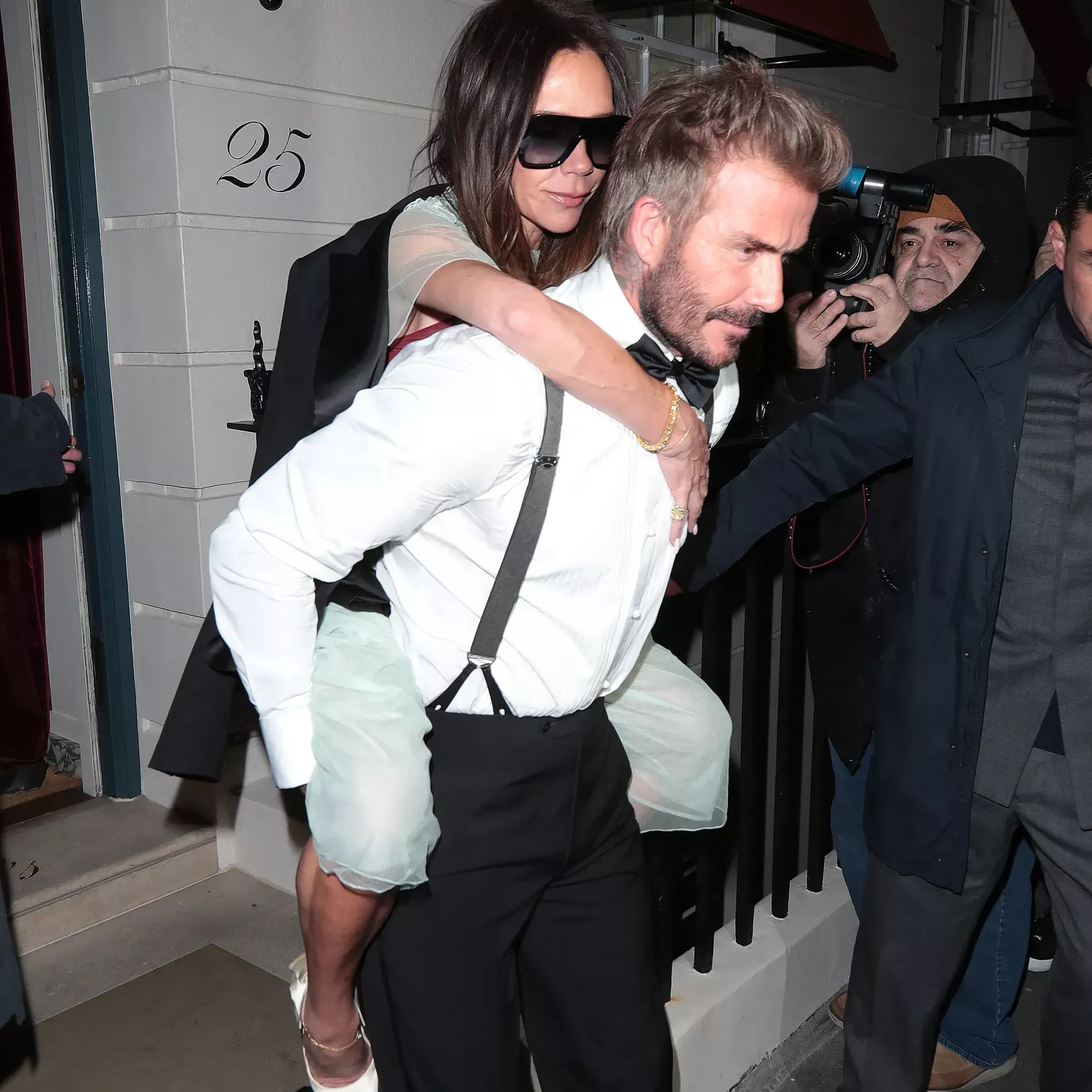 Inside Victoria Beckham s star studded 50th birthday party Vogue Scandinavia